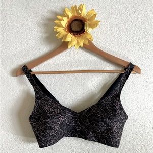 [SOLD on M] Lululemon Black & Pink Bra, Like Nothing, Seamless: 32C